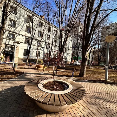Brancoveanu Gardens Lux 2bd アパート *