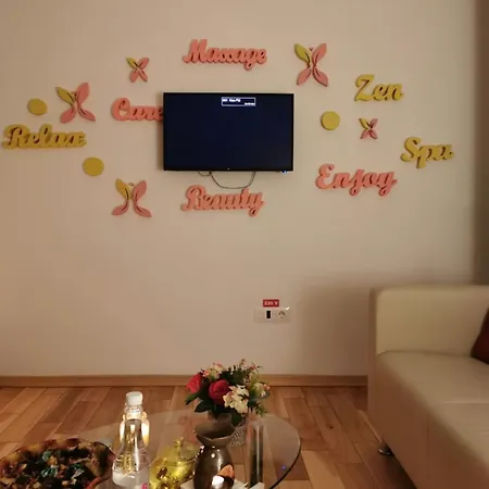 Brancoveanu Gardens Lux 2bd アパート ブカレスト