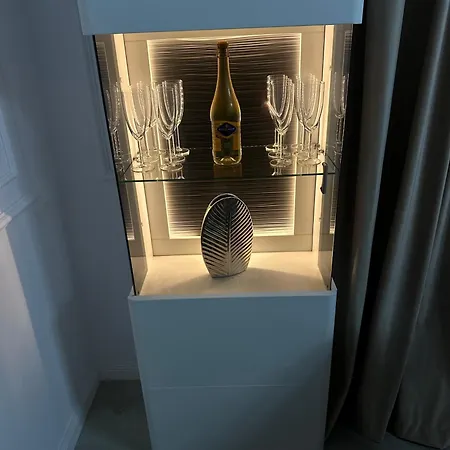 Brancoveanu Gardens Lux 2bd ブカレスト