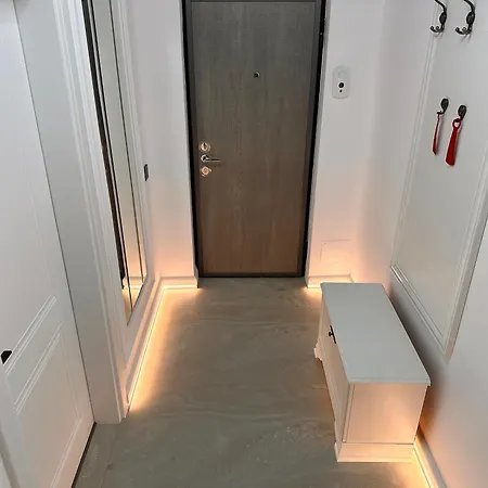 Brancoveanu Gardens Lux 2bd アパート